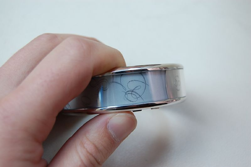 Illustration for article titled Seiko's E-Ink Spectrum Watch: Hands-on, Video & Gallery